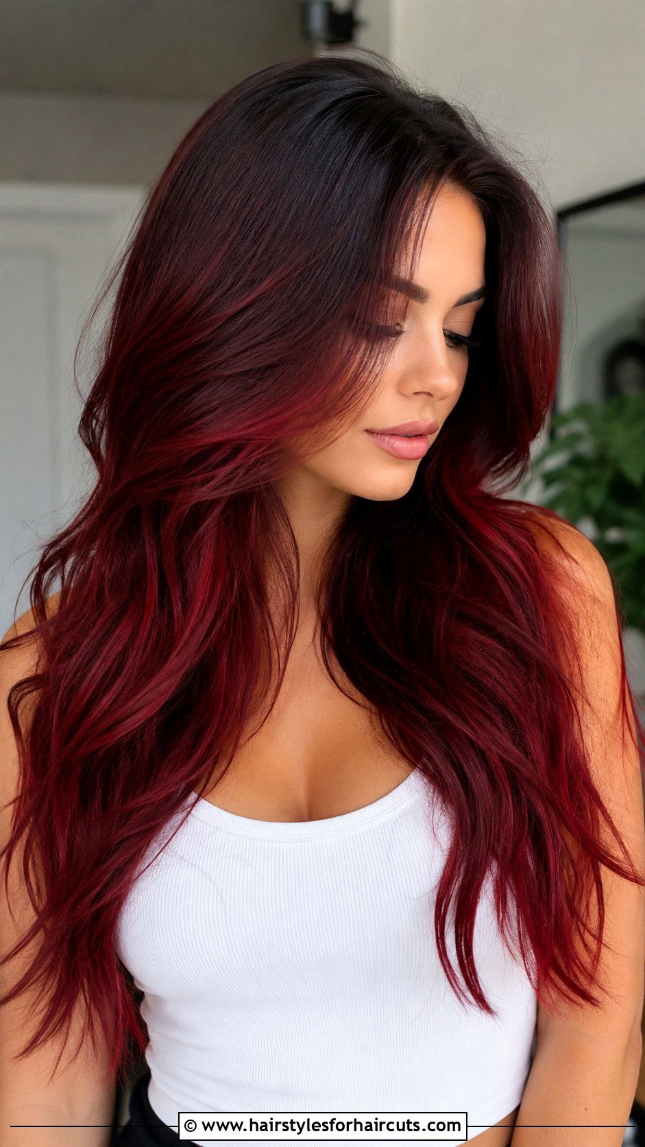 Dark Red Hair with Dark Roots - 25 dark red hairstyles - 25 dark red hairstyles