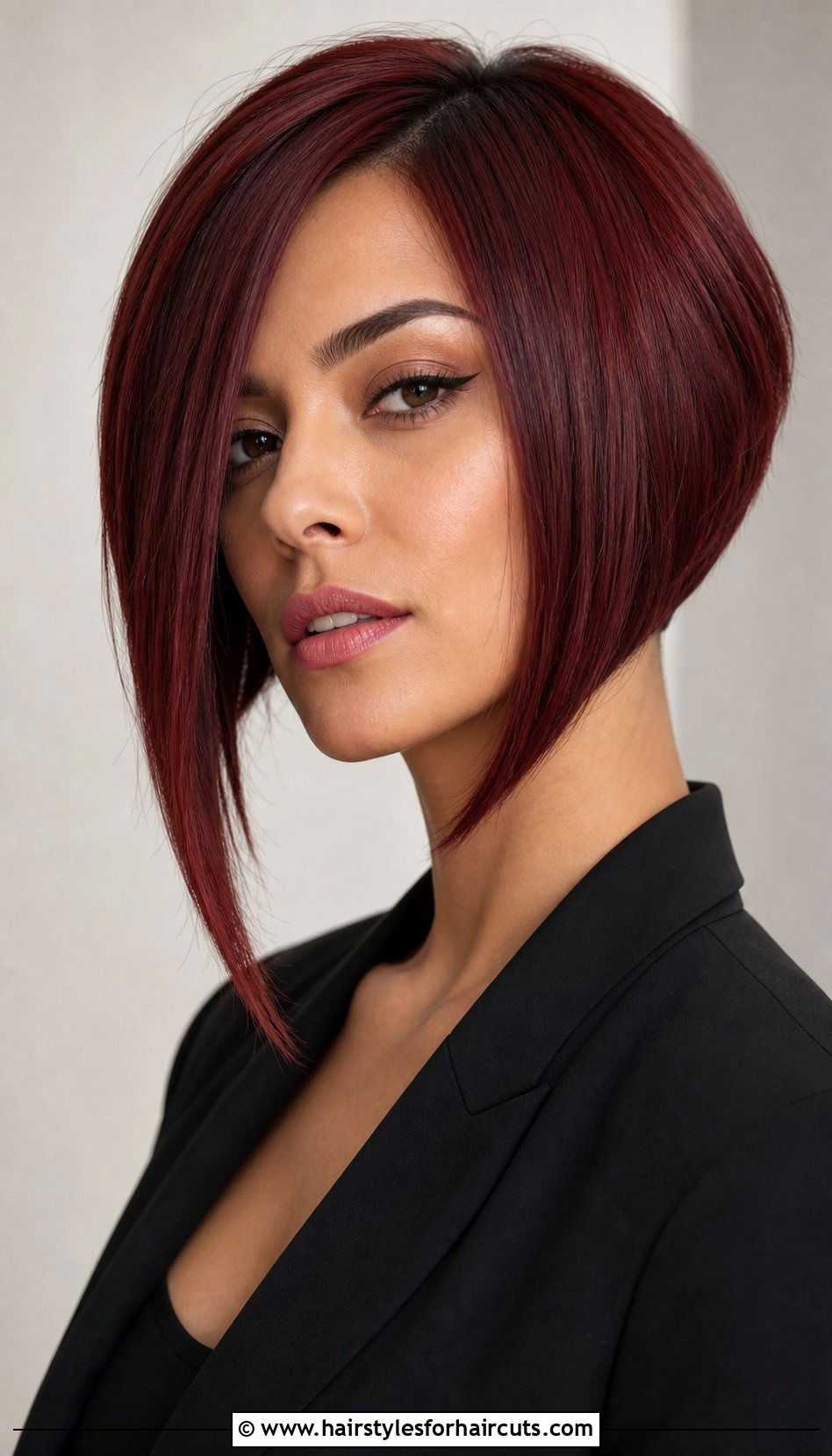 Dark Red Inverted Bob - 25 short red hairstyles - 25 short red hairstyles