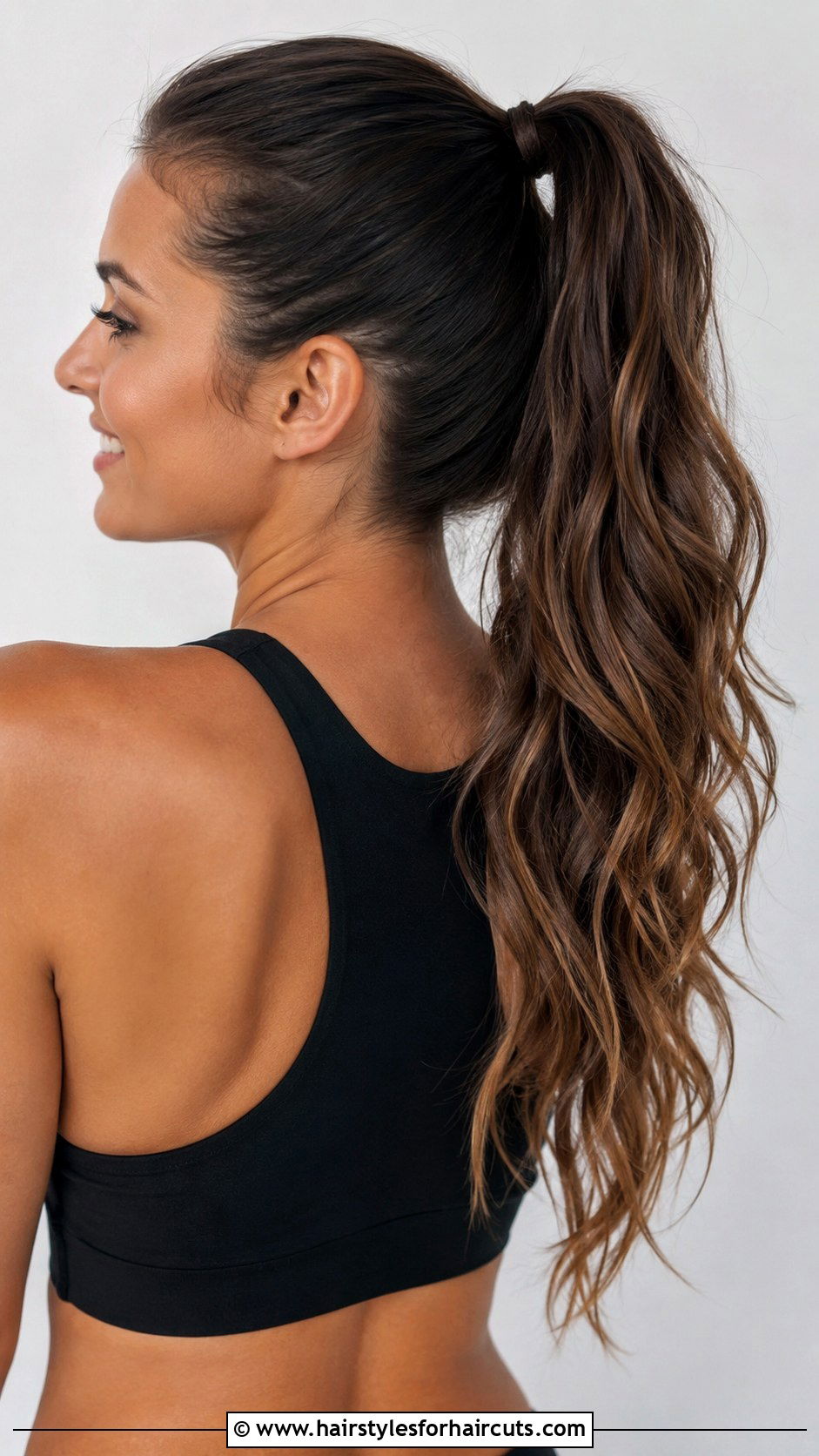 Deep Side Part Beach Waves - 25 beach wave hairstyles for long hair - 25 beach wave hairstyles for long hair