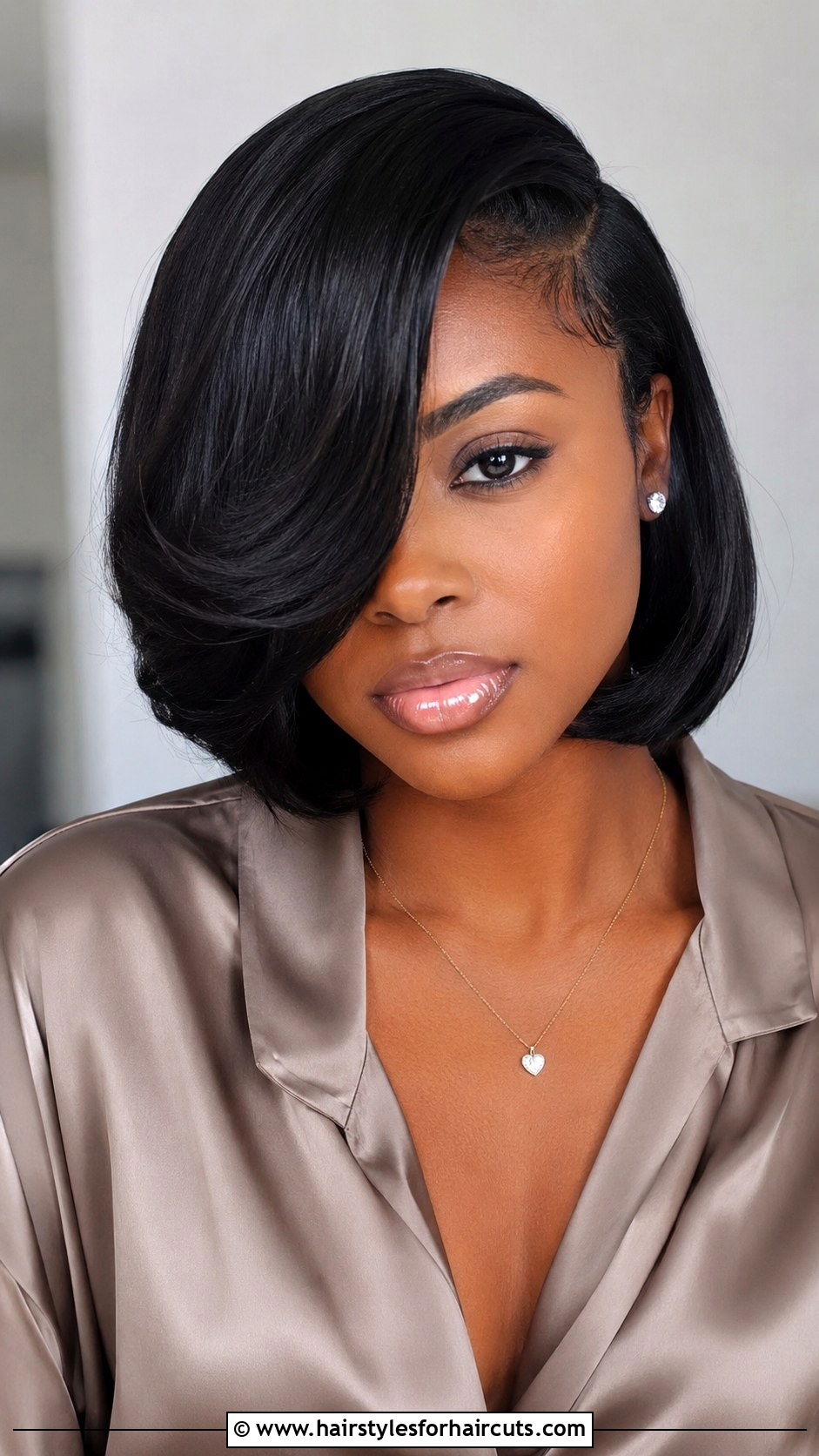 Deep Side Part Bob - 25 haircuts for black women with thin hair - 25 haircuts for black women with thin hair