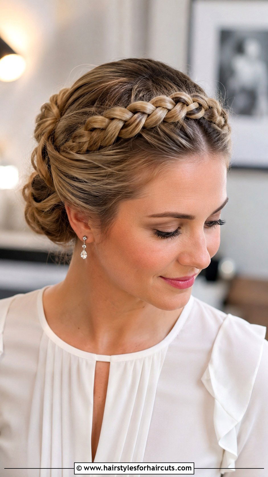 Deep Side Part Curls - 25 cute fall hairstyles for medium hair - 25 cute fall hairstyles for medium hair