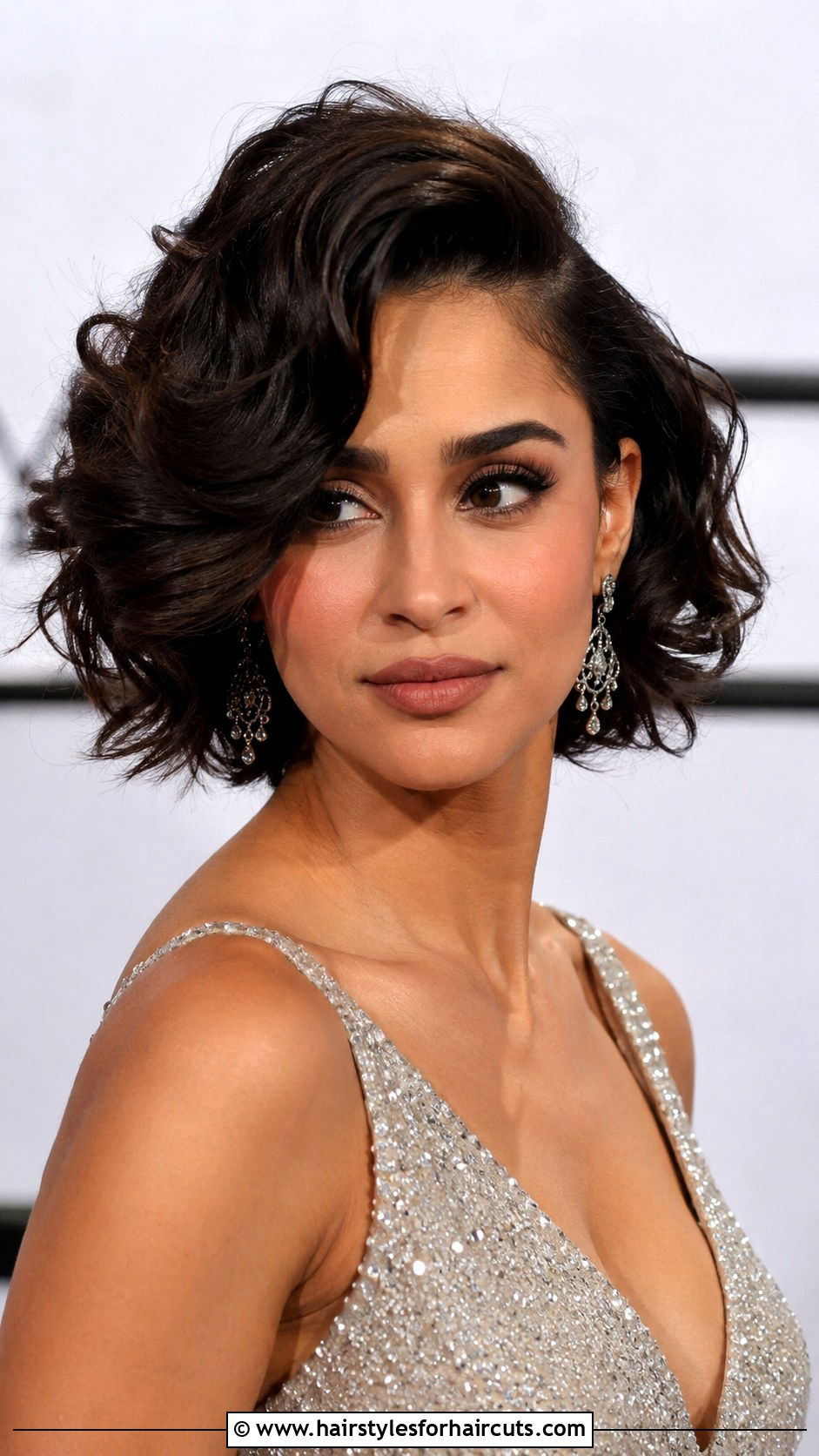 Deep Side Part Curly Bob Haircut - 25 bob haircuts curly - 25 bob haircuts curly