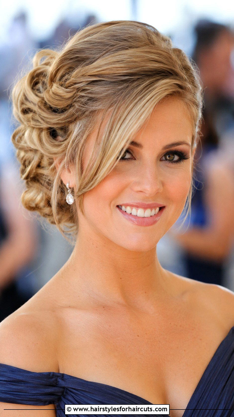 Deep Side Part Curly Updo - 25 birthday hairstyles for curly hair - 25 birthday hairstyles for curly hair