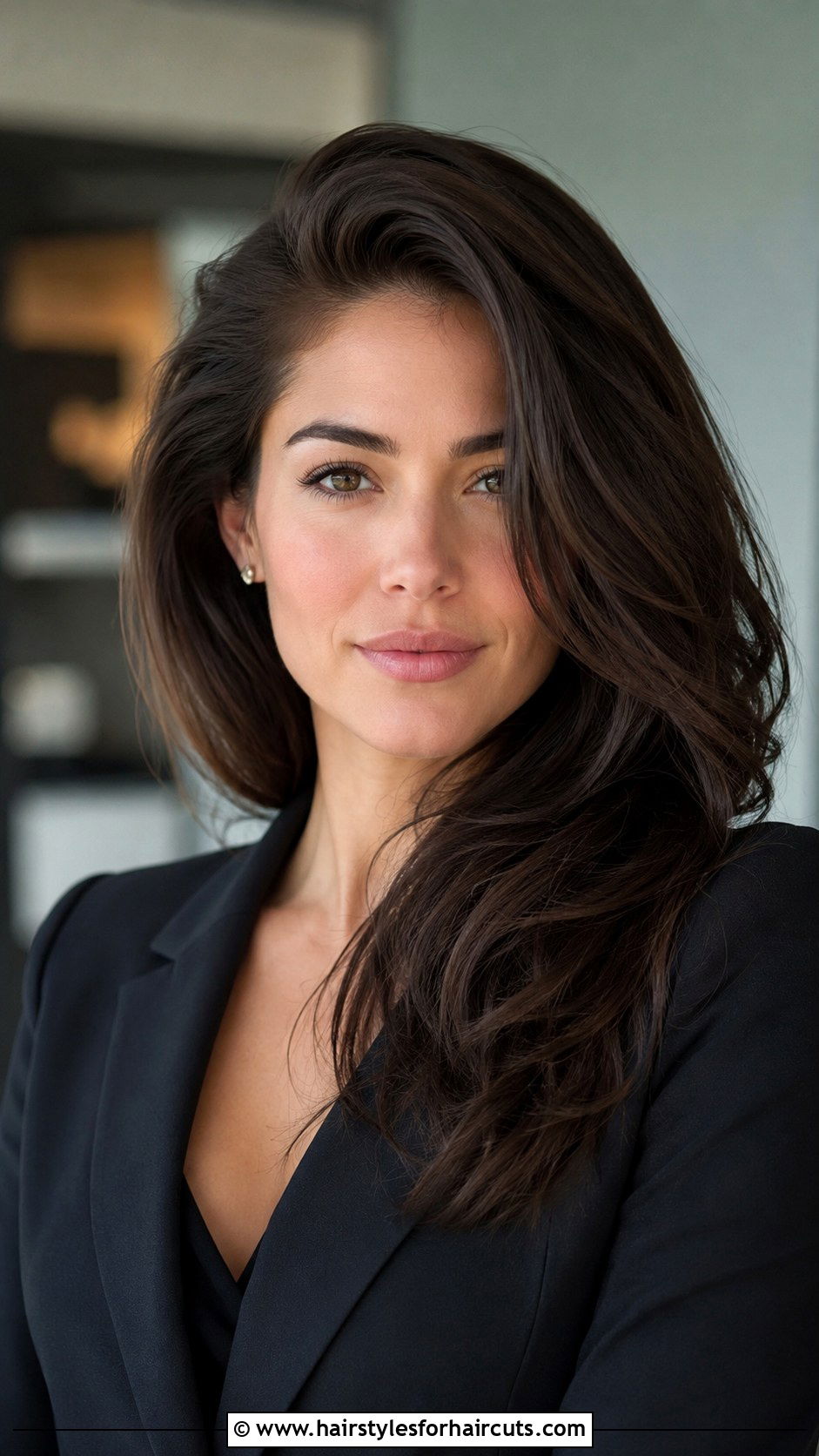 Deep Side Part Long Haircut - 25 haircuts for long thin hair round face - 25 haircuts for long thin hair round face