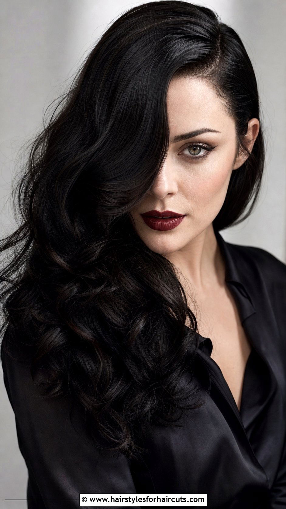 Deep Side Parted Vampire Hair - 25 long hair vampire hairstyles - 25 long hair vampire hairstyles