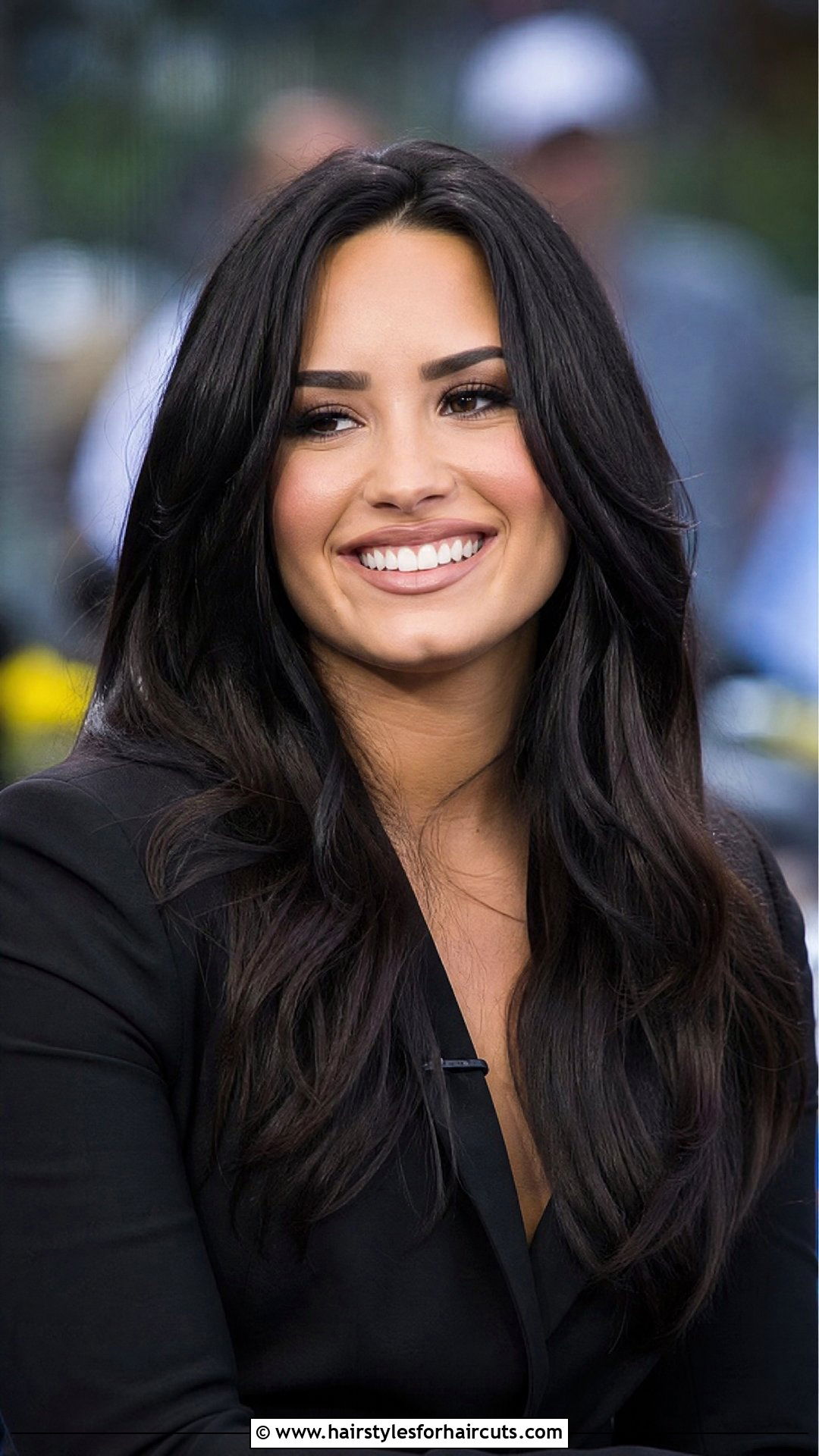 Demi Lovato Layered Celebrity Long Haircut - 25 celebrity hairstyles long hair - 25 celebrity hairstyles long hair