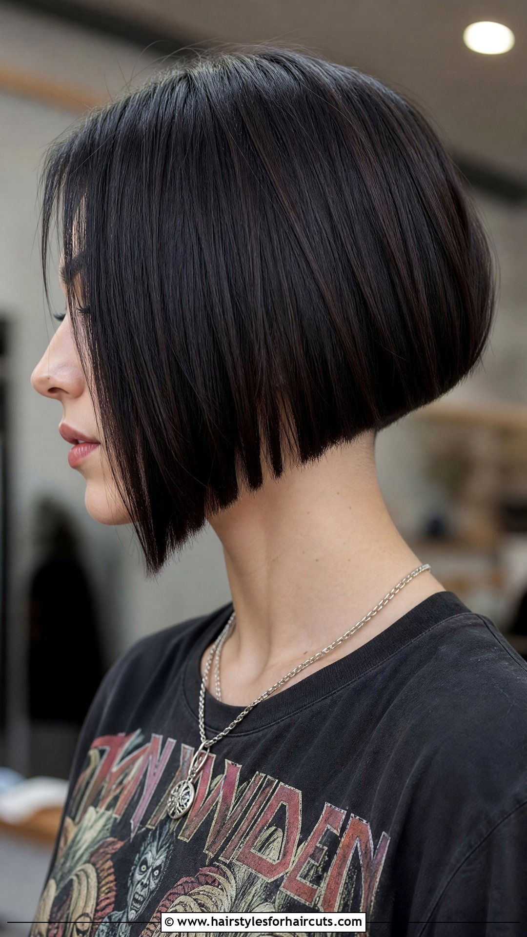 Disconnected Bob Haircut - 25 edgy medium length haircuts for thin hair - 25 edgy medium length haircuts for thin hair