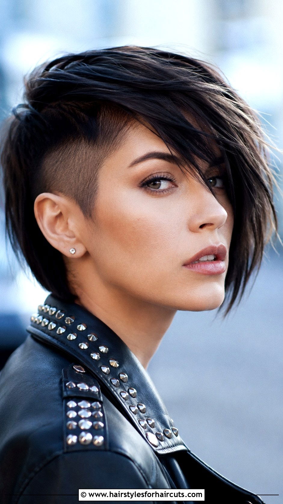 Disconnected Bob - 25 choppy edgy haircuts for medium length hair - 25 choppy edgy haircuts for medium length hair