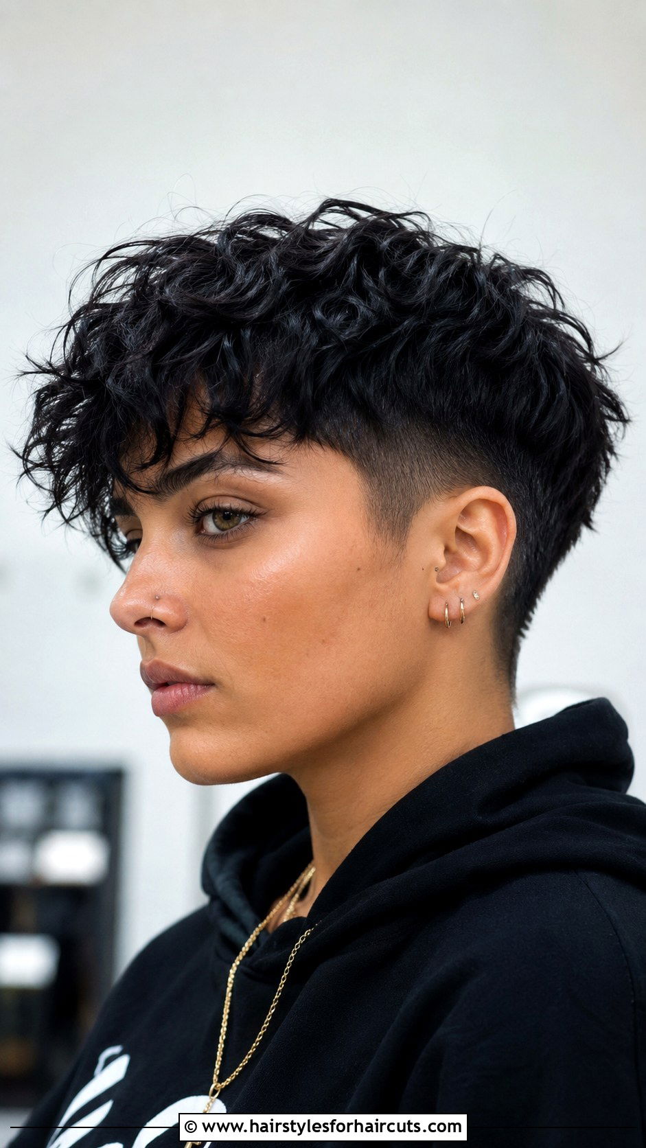 Disconnected Buffalo Crop - 25 buffalo haircuts - 25 buffalo haircuts