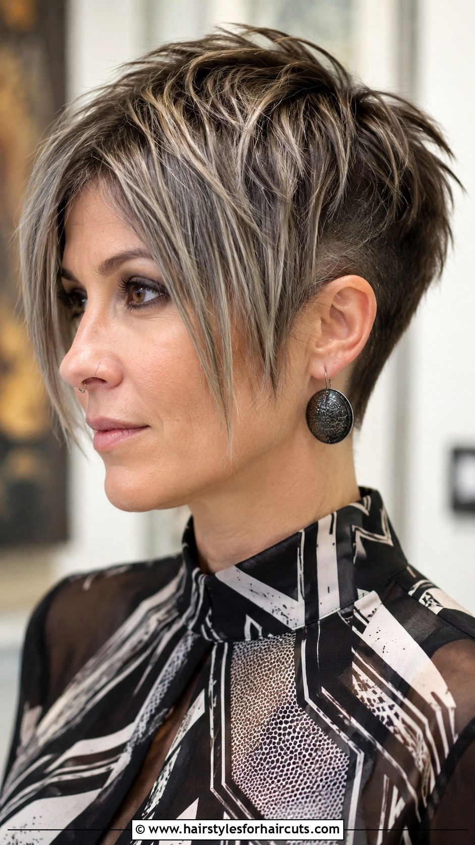 Disconnected Pixie Bob - 25 eager haircuts - 25 eager haircuts