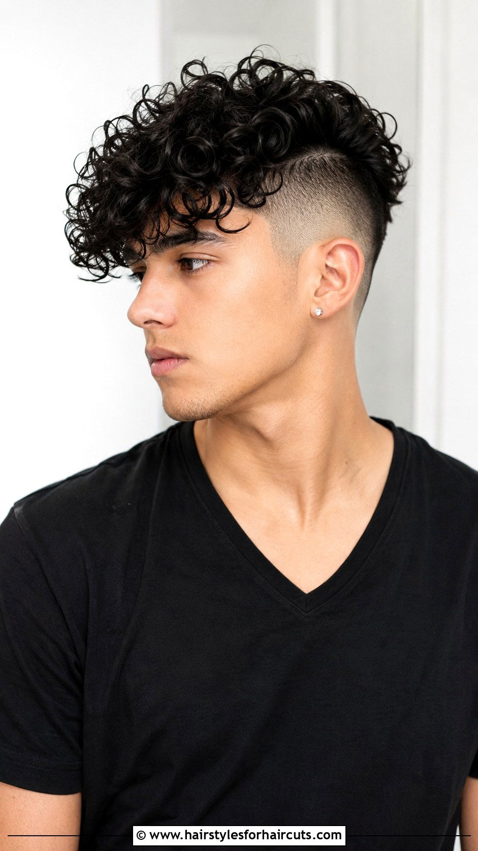 Disconnected Undercut Curly - 25 3c hairstyles men - 25 3c hairstyles men