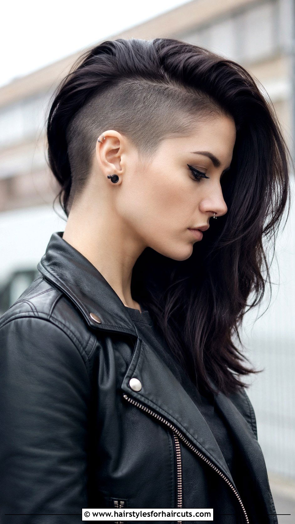 Disconnected Undercut Long Hair - 25 cute haircuts for long thin hair - 25 cute haircuts for long thin hair