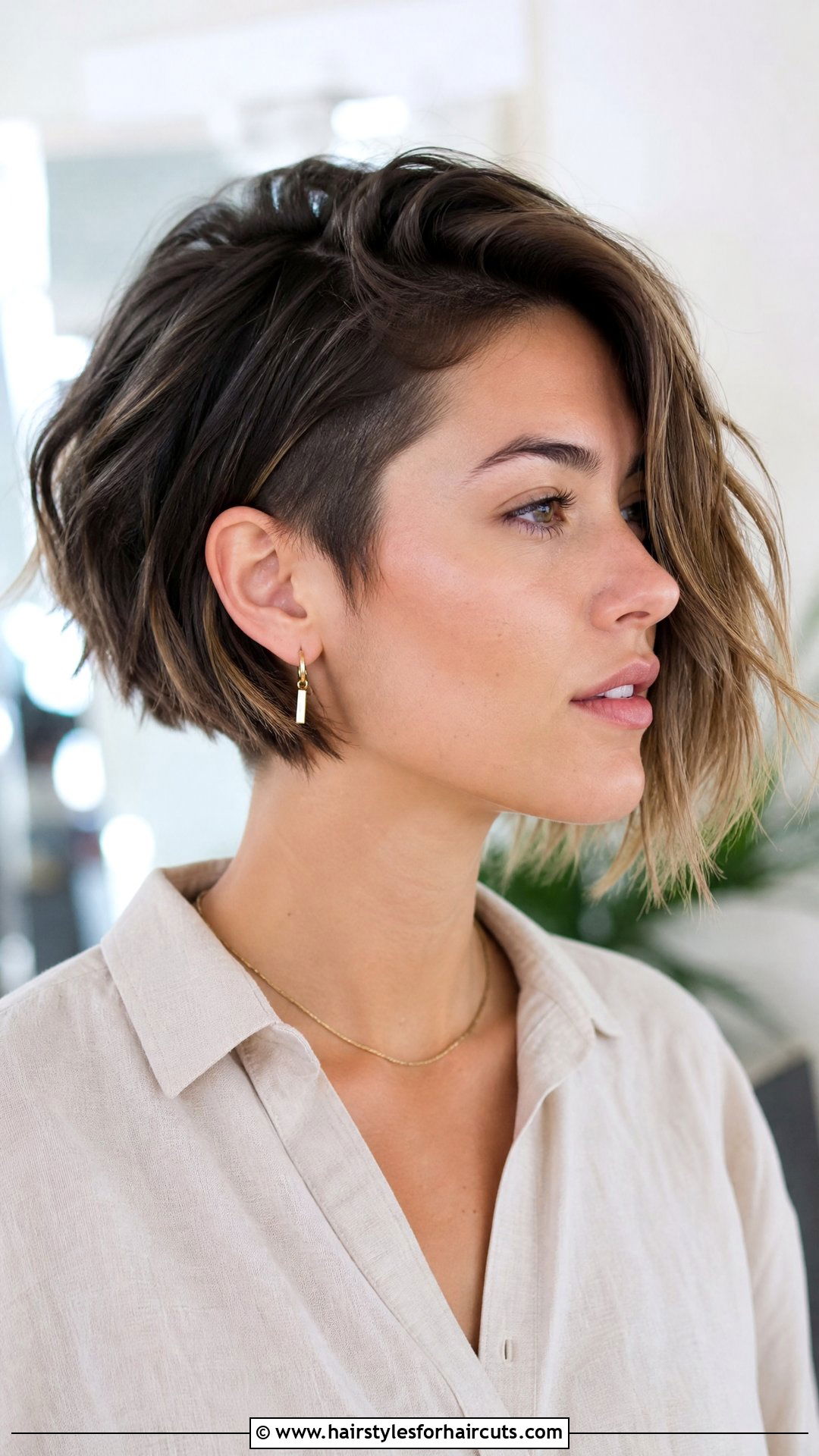 Disconnected Wavy Lob - 25 disconnected haircuts - 25 disconnected haircuts