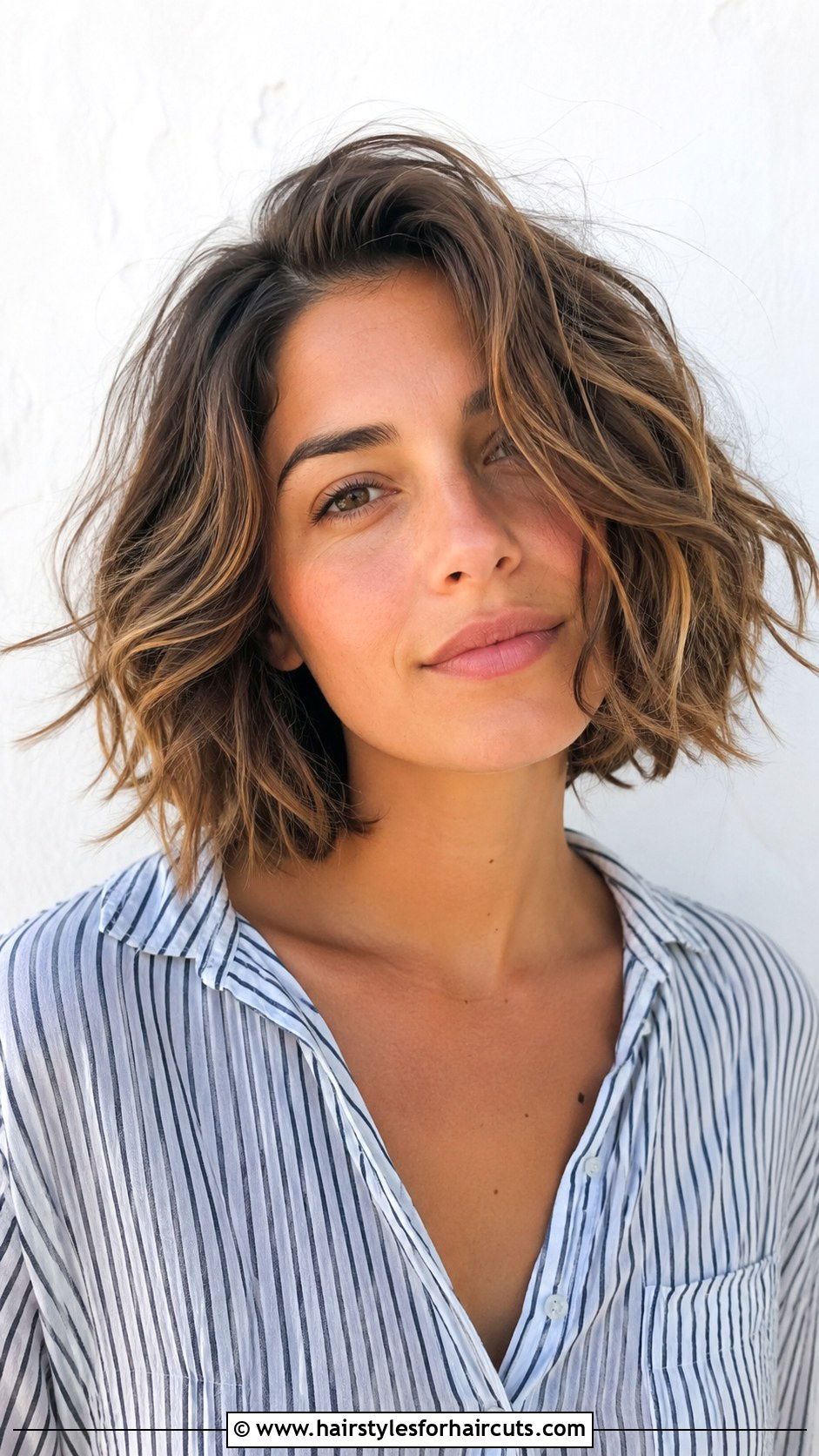 Disheveled Wavy Bob - 25 bed head hairstyles - 25 bed head hairstyles