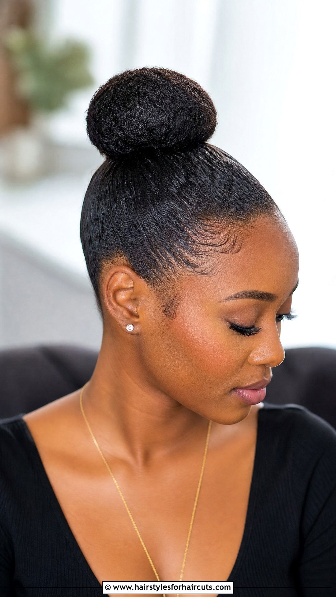 Donut Bun On Short Natural Hair - 25 donut bun hairstyles for black hair - 25 donut bun hairstyles for black hair