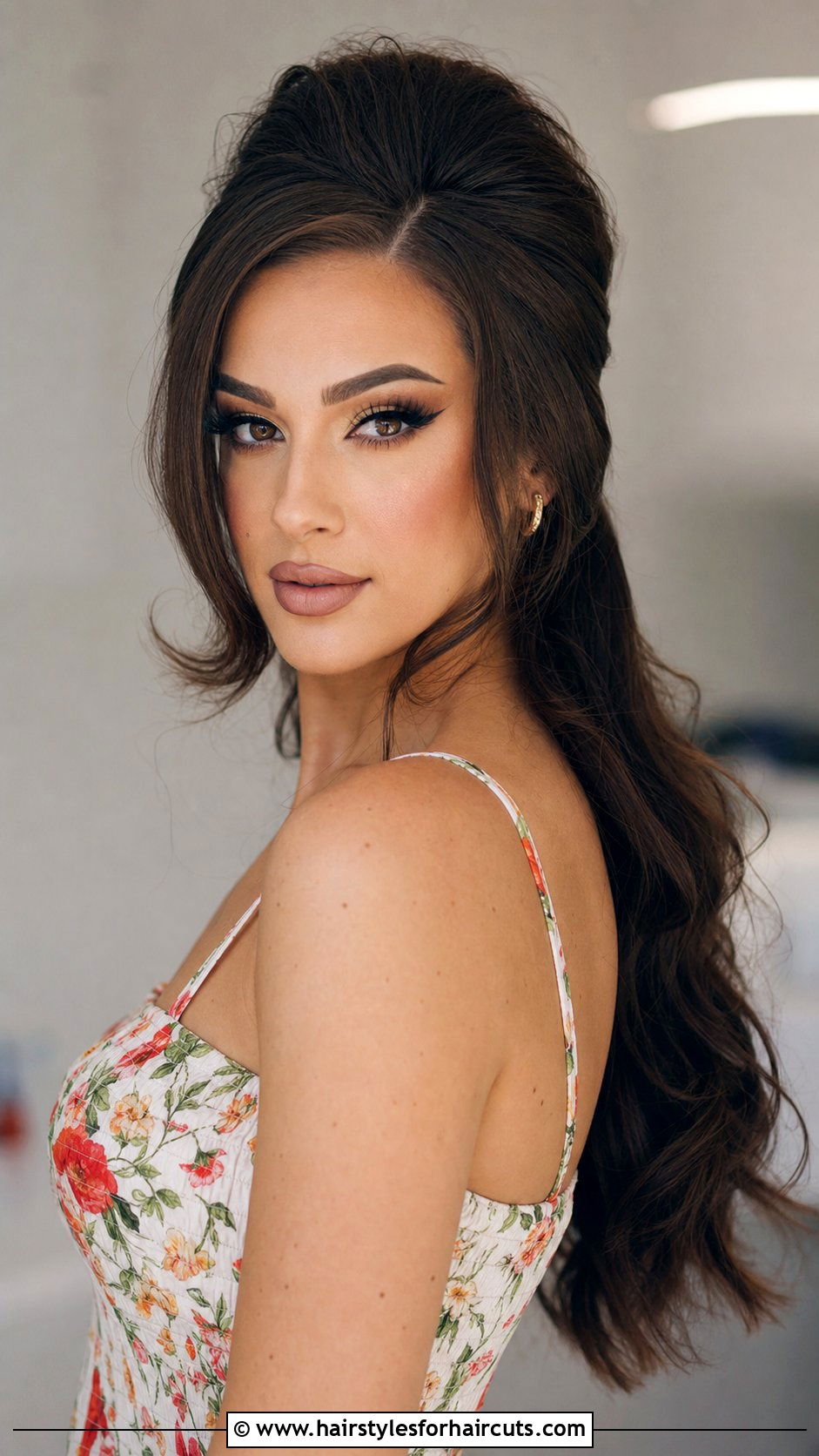 Drag half up half down hair - 25 drag hairstyles - 25 drag hairstyles