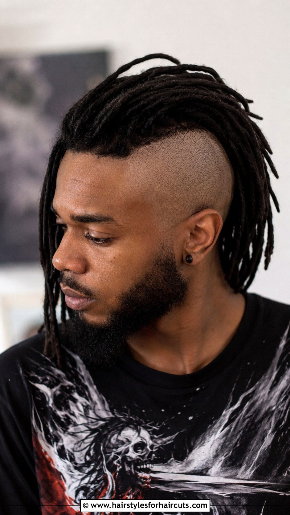 Dreads With Shaved Sides - 25 haircuts for dreads - 25 haircuts for dreads