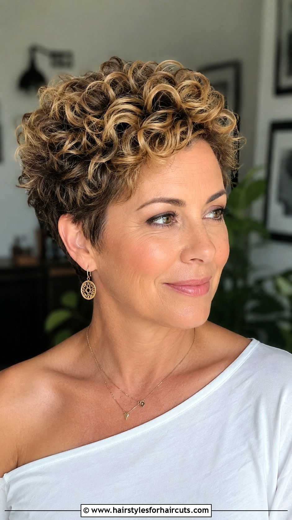 Dry Short Curly Cut - 25 dry haircuts - 25 dry haircuts