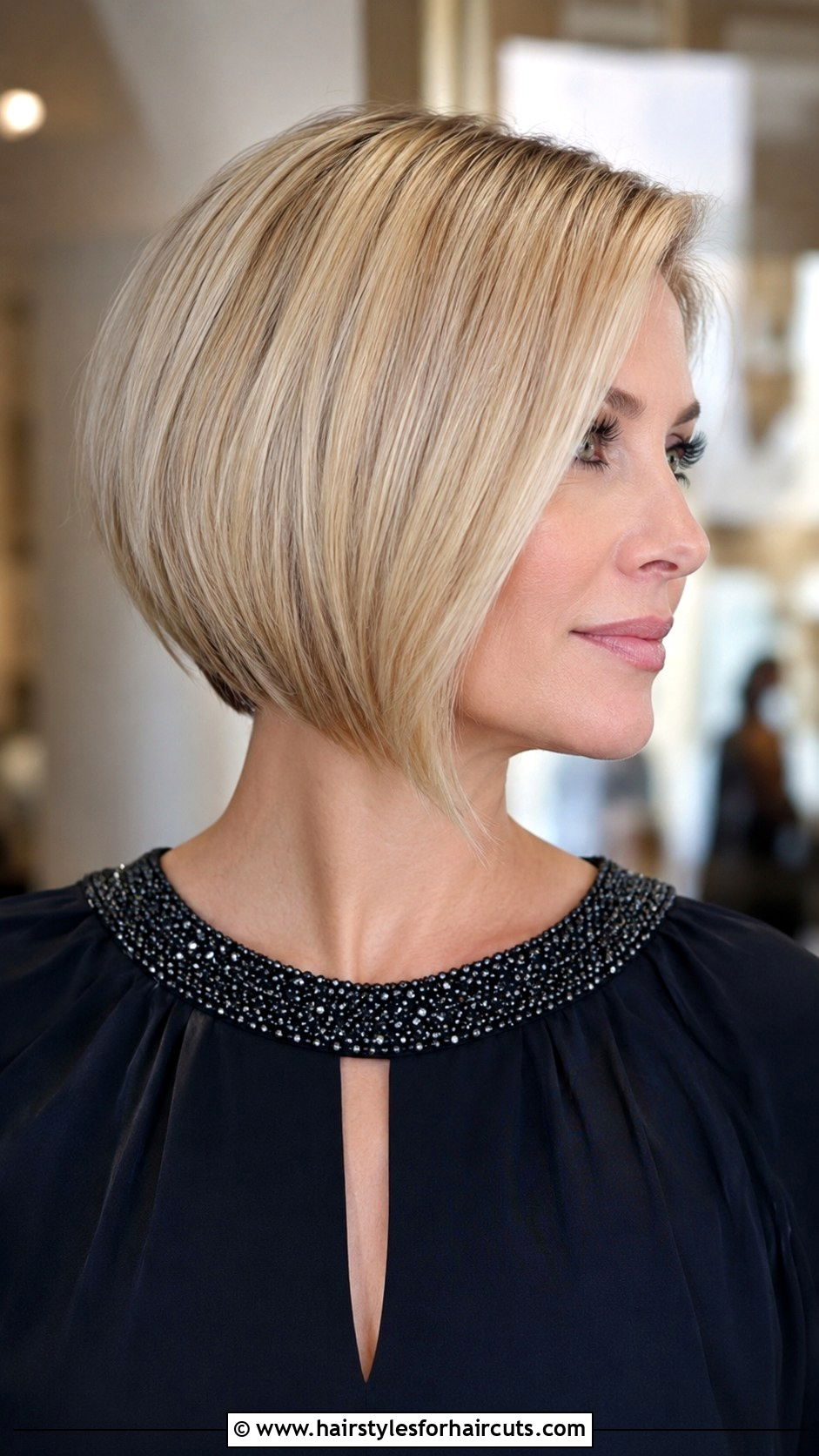 Ear Length Angled Bob For Fine Hair - 25 ear length hairstyles for fine hair - 25 ear length hairstyles for fine hair