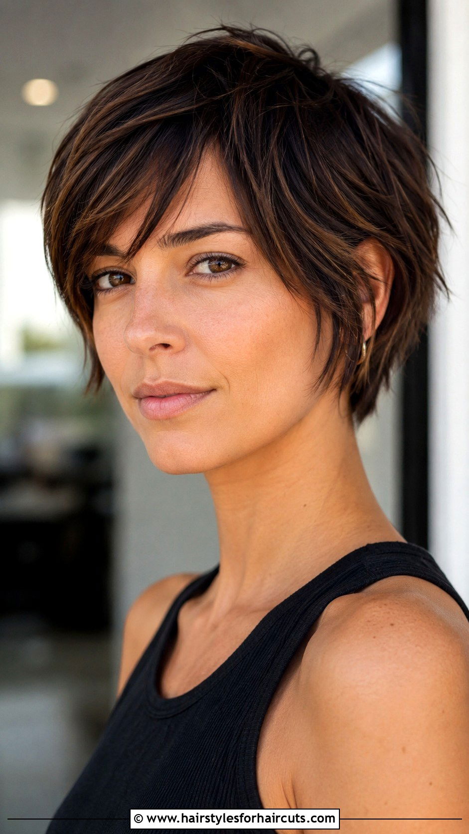 Ear Length Choppy Bob - 25 choppy bob hairstyles for fine hair - 25 choppy bob hairstyles for fine hair