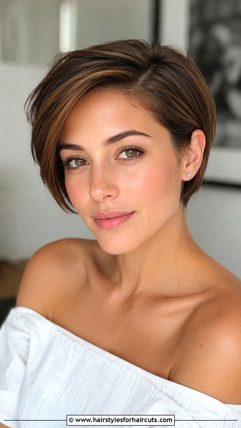 Ear Tucked Pixie Bob - 25 fine hair low maintenance pixie bob haircuts - 25 fine hair low maintenance pixie bob haircuts