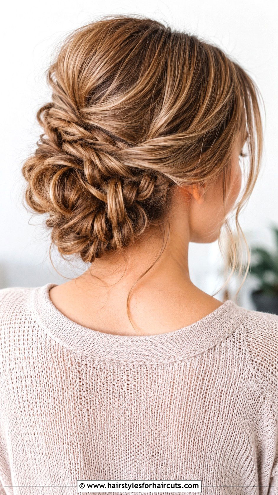 Easy Fishtail Updo - 25 easy up hairstyles for medium hair - 25 easy up hairstyles for medium hair