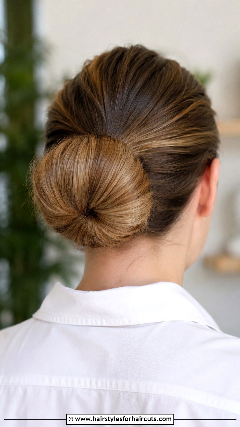 Easy Sock Bun For Short Hair - 25 easy low bun hairstyles for short hair - 25 easy low bun hairstyles for short hair