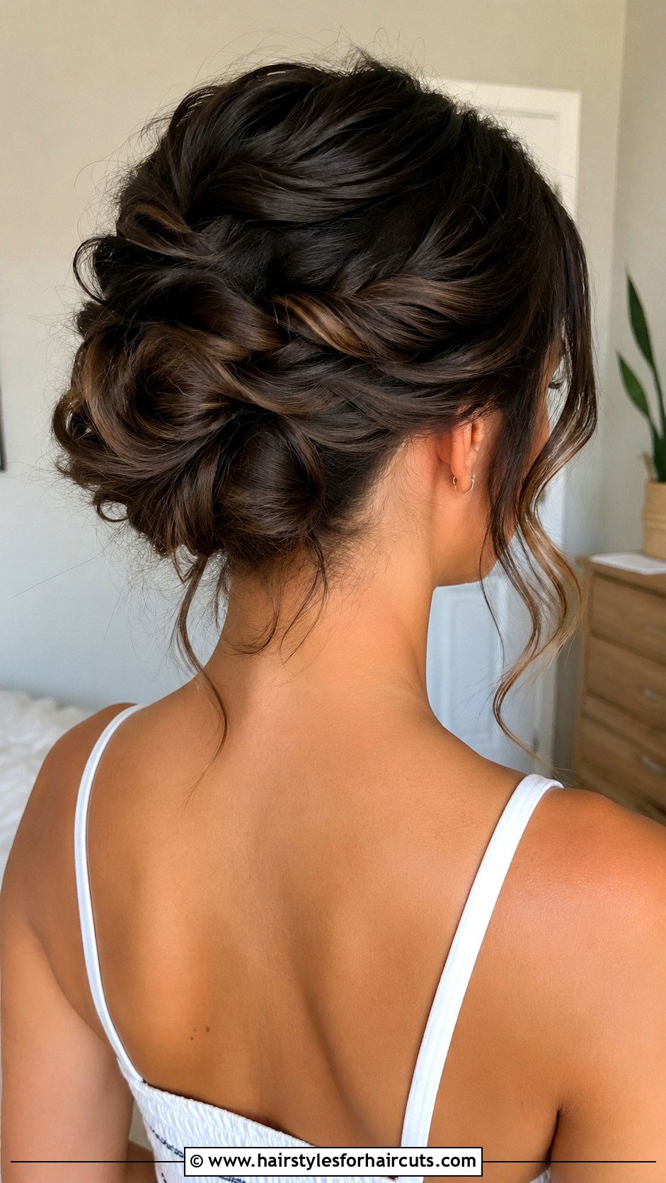 Easy Twist And Pin Updo - 25 5 minute hairstyles for frizzy hair - 25 5 minute hairstyles for frizzy hair