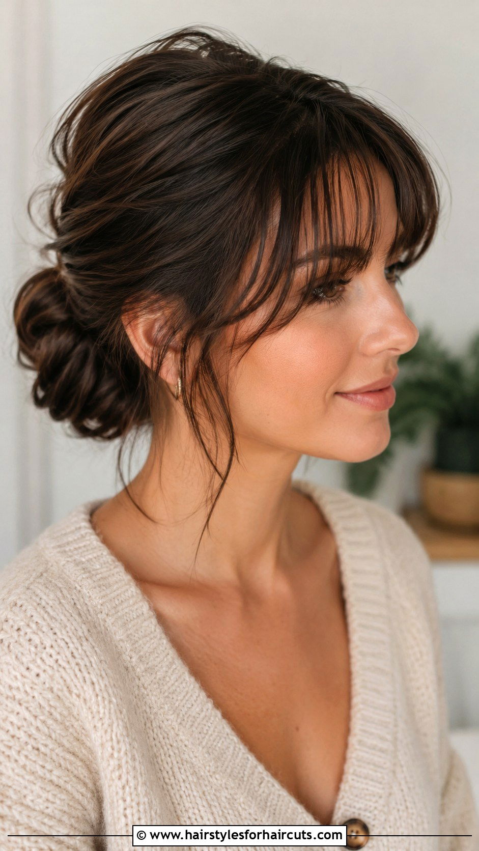 Easy Updo With Bangs - 25 cute hairstyles for work - 25 cute hairstyles for work