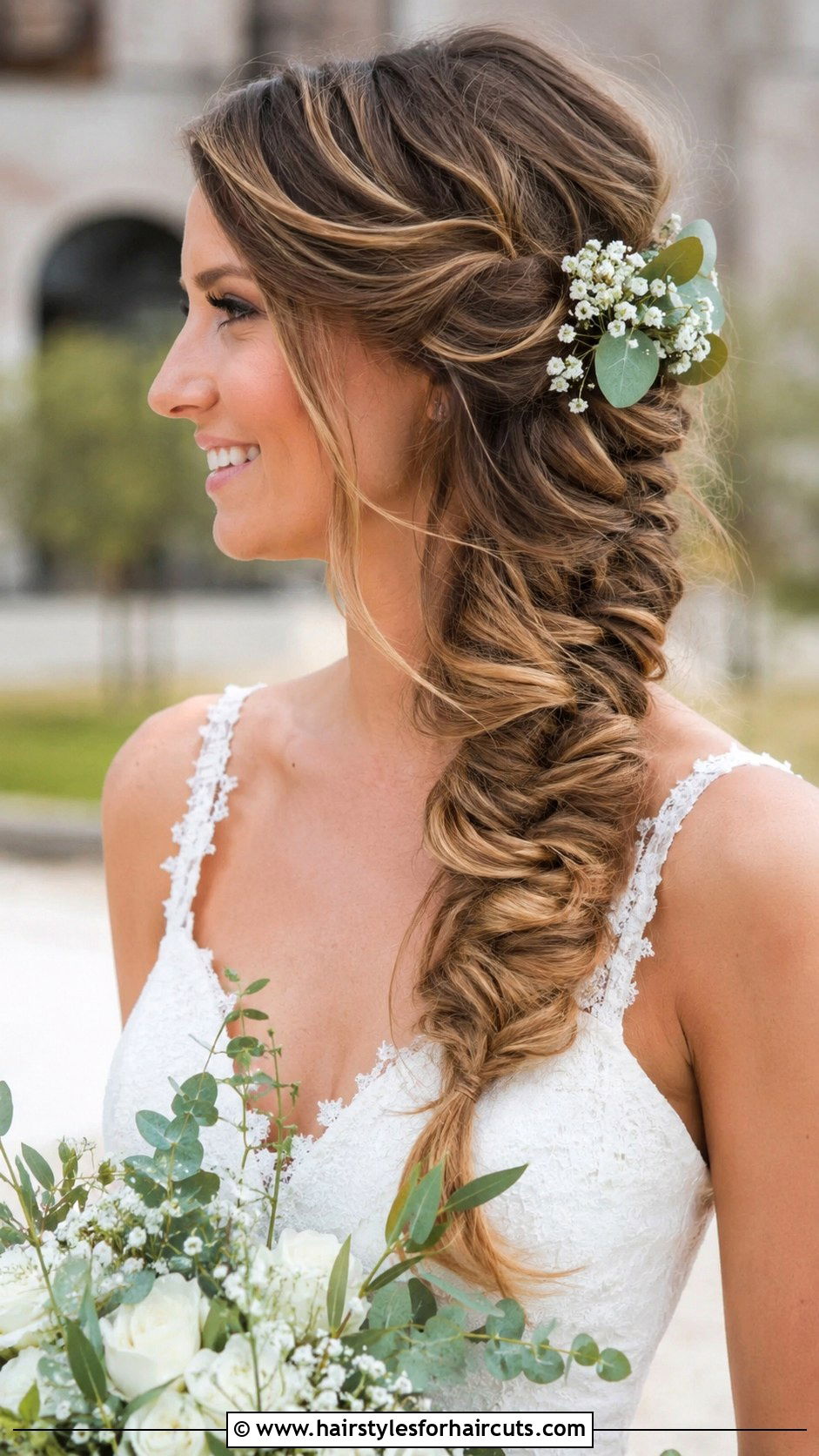 Easy Updo With Face Framing Pieces - 25 easy hairstyles for wedding - 25 easy hairstyles for wedding