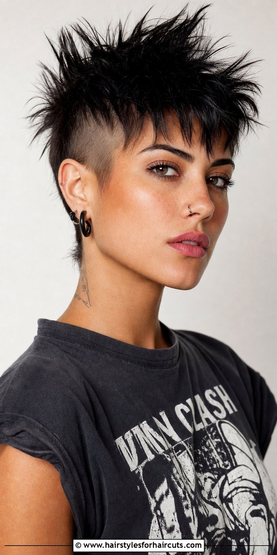 Edgy Pixie Haircut - 25 haircuts for damaged hair - 25 haircuts for damaged hair
