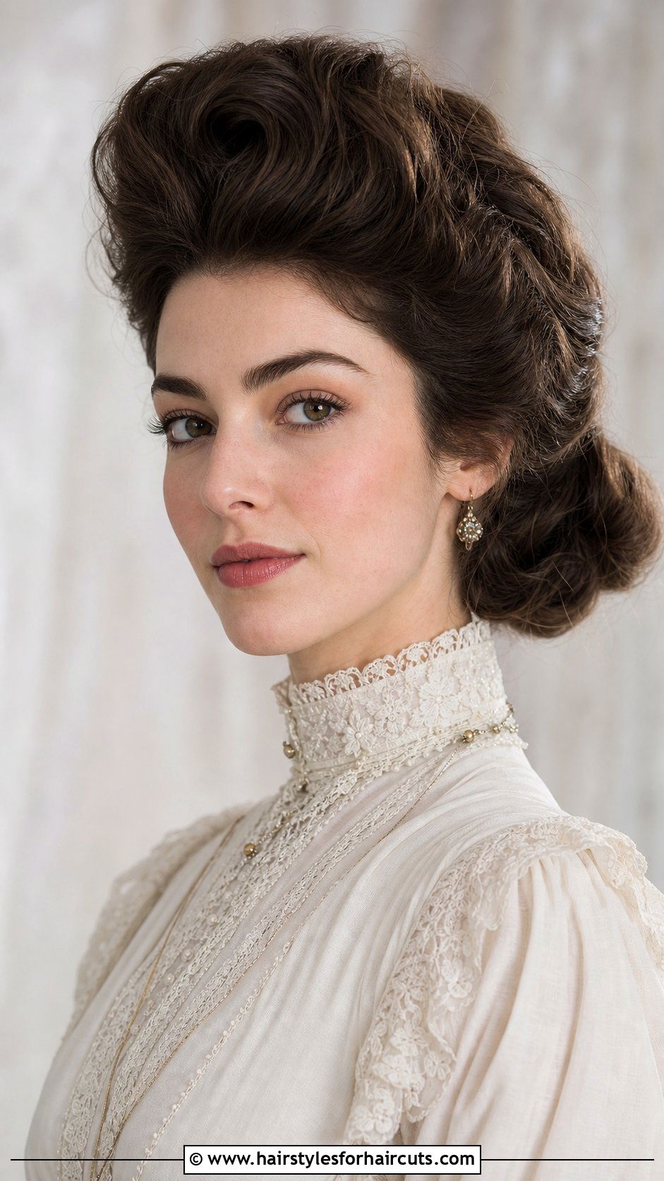 Edwardian Pompadour Hairstyle - 25 old hairstyles - 25 old hairstyles
