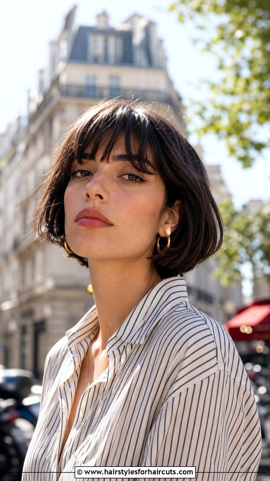 Elegant City French Bob - 25 haircuts downtown - 25 haircuts downtown