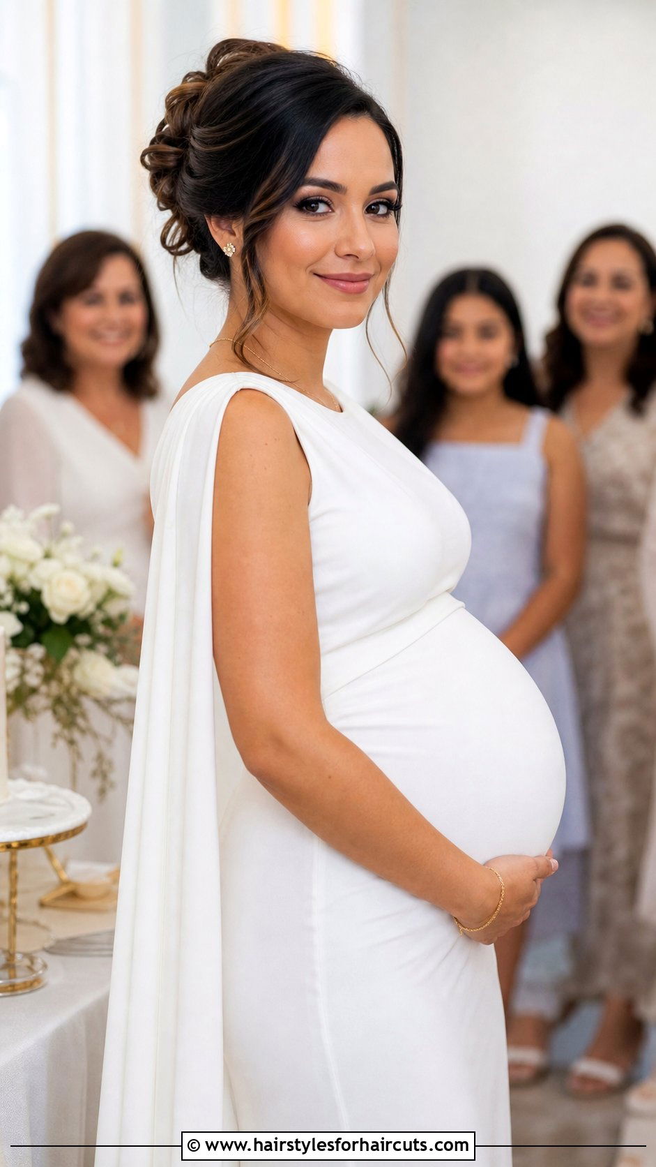 Elegant Updo - 25 hairstyles for maternity shoot - 25 hairstyles for maternity shoot