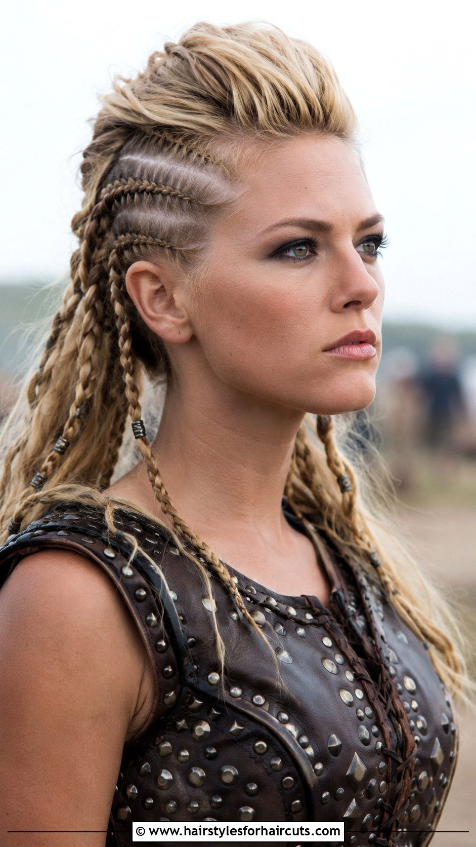 Elven Braided Mohawk Hairstyle - 25 elf hairstyles - 25 elf hairstyles