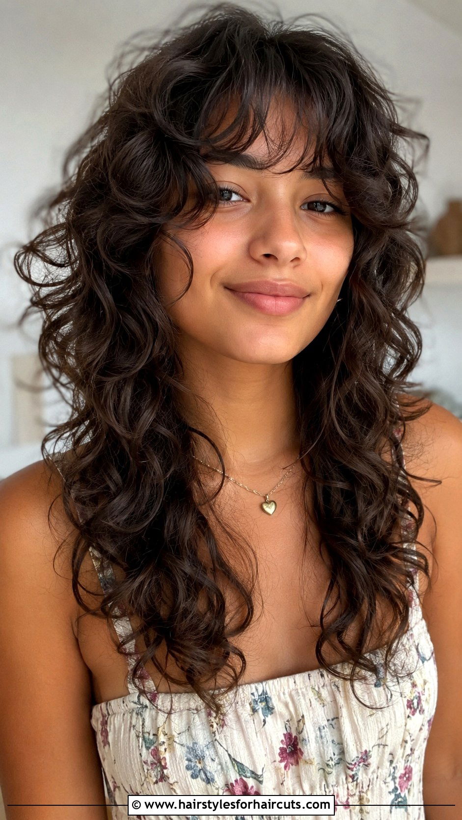 Face Framing Curly Cut - 25 haircuts for curly hair round face - 25 haircuts for curly hair round face