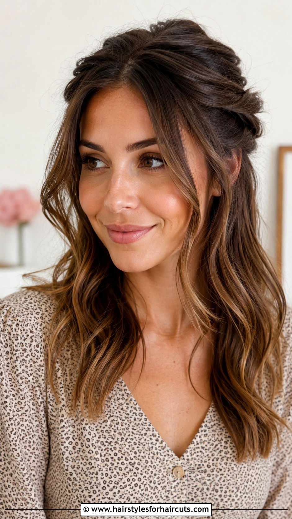 Face Framing Half Up Style - 25 easy hairstyles for shoulder length straight hair - 25 easy hairstyles for shoulder length straight hair