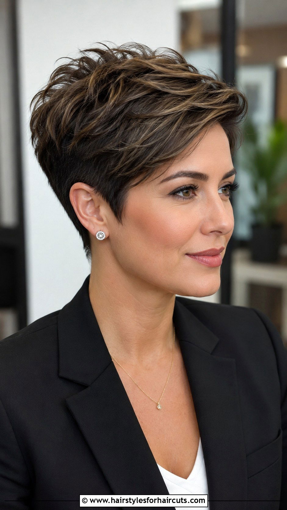 Face Framing Layered Haircut - 25 haircuts for layered hair - 25 haircuts for layered hair