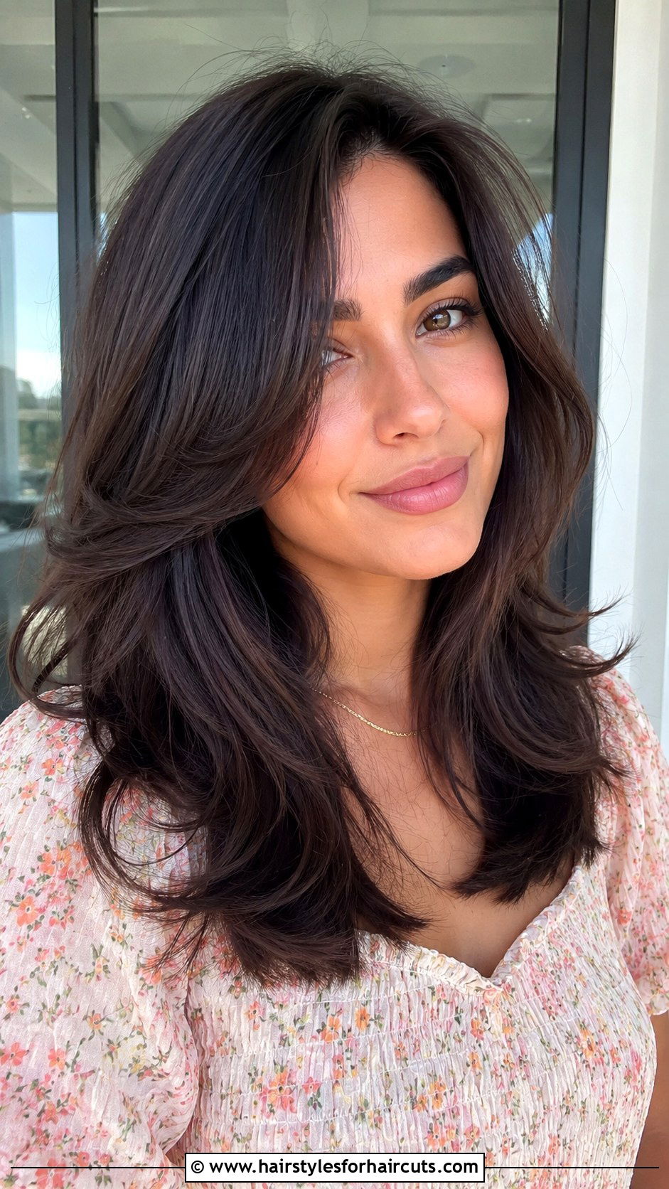 Face Framing Layered Haircut - 25 haircuts for older women with thick hair - 25 haircuts for older women with thick hair