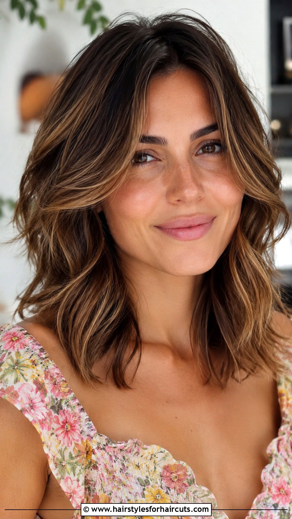 Face Framing Layered Wavy Haircut - 25 layered wavy haircuts - 25 layered wavy haircuts