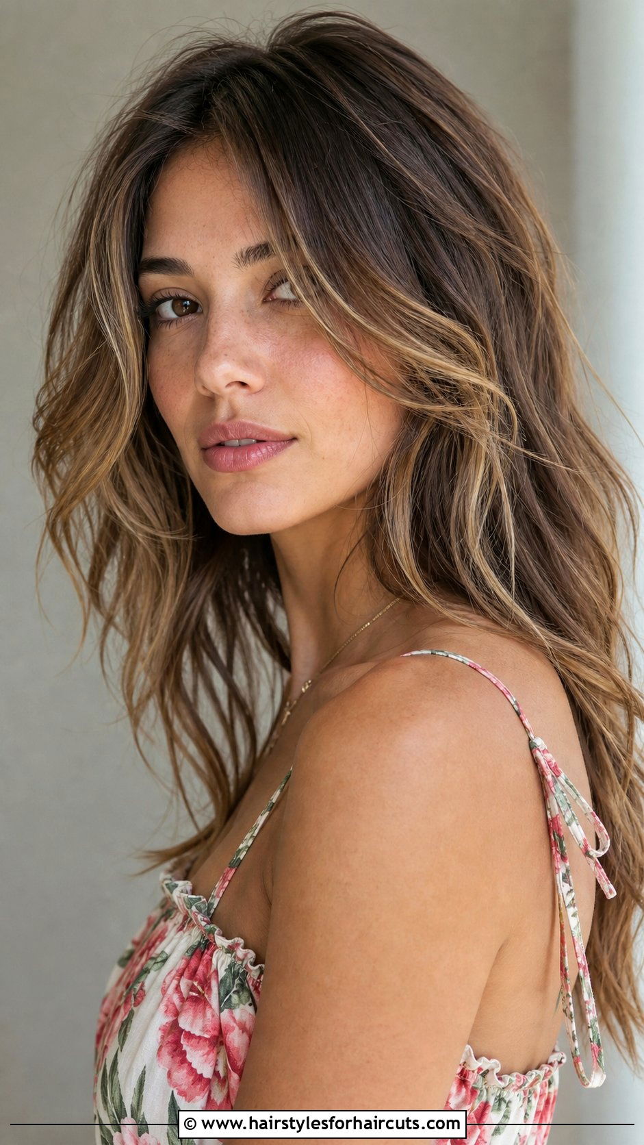 Face Framing Layers - 25 haircuts open - 25 haircuts open