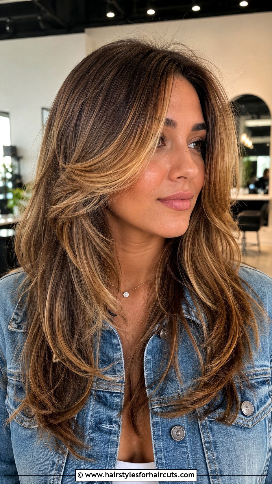 Face Framing Layers Blowout - 25 blow dry hairstyles for medium hair - 25 blow dry hairstyles for medium hair