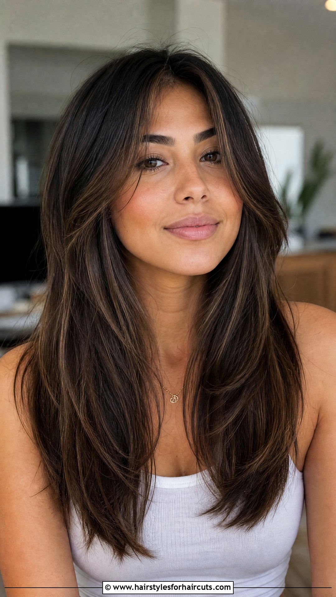 Face Framing Layers Haircut - 25 haircuts ner me - 25 haircuts ner me