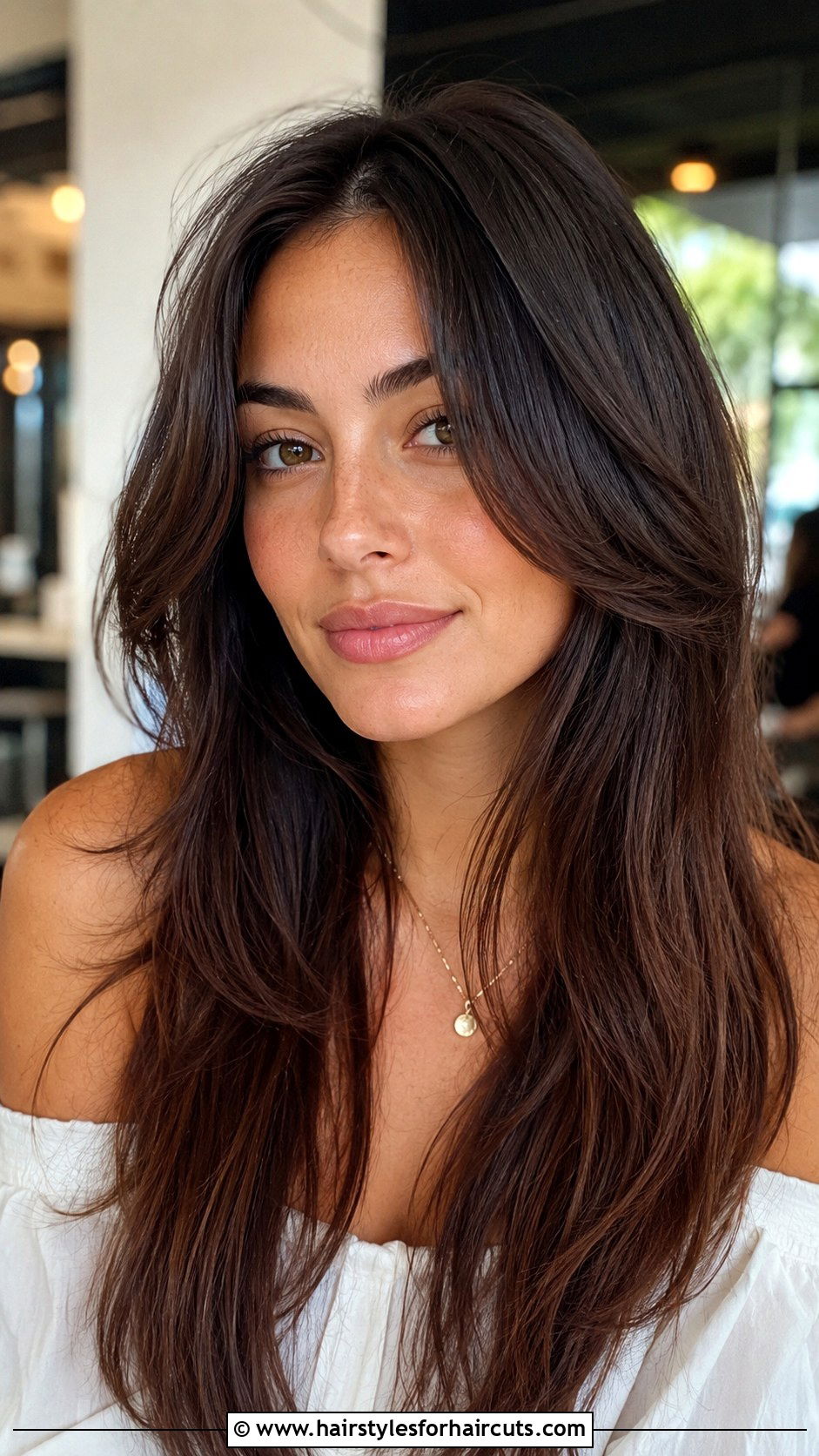 Face Framing Layers Haircut - 25 summer hairstyles - 25 summer hairstyles