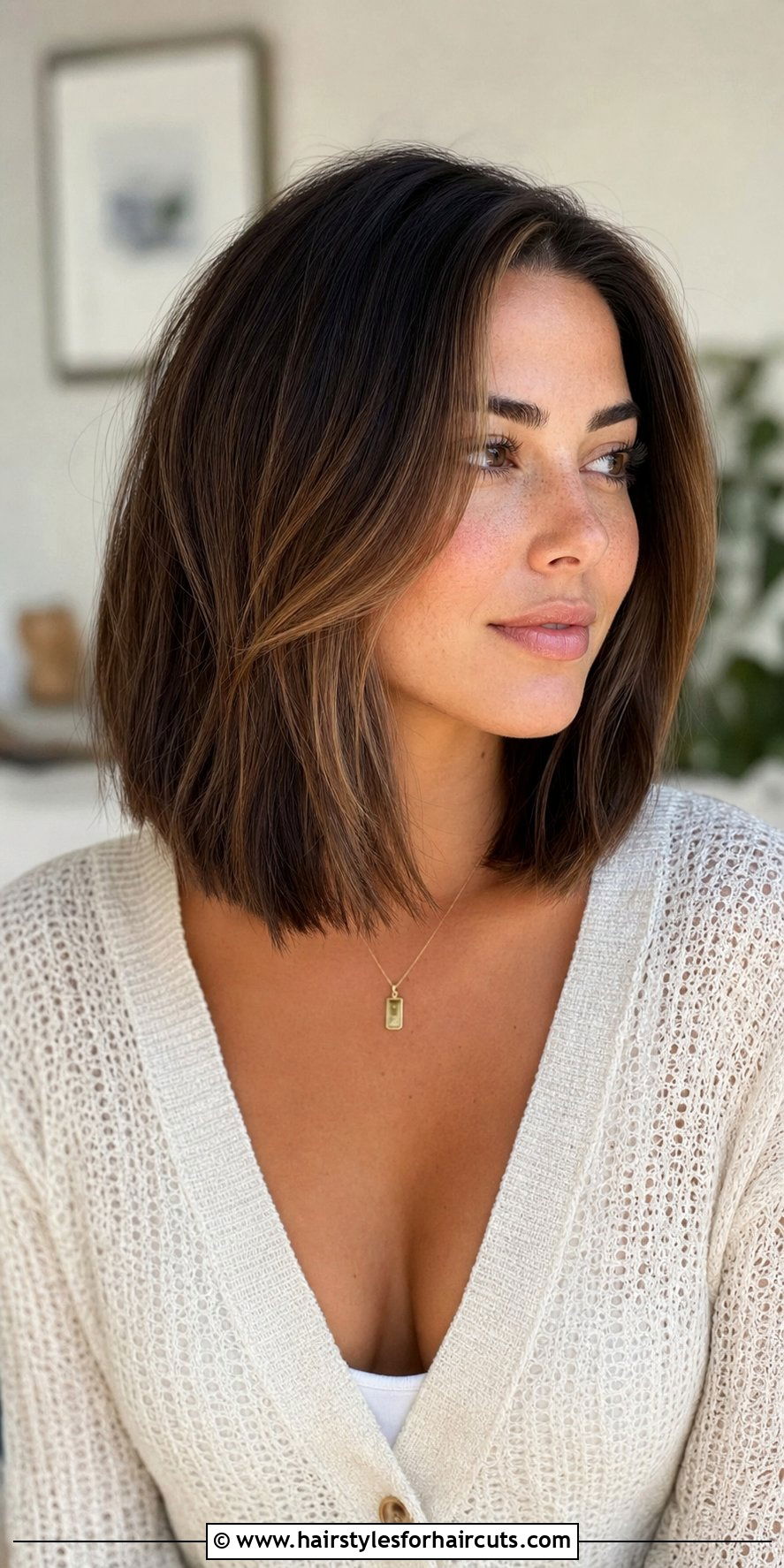 Face Framing Lob - 25 hairstyles for hair loss women - 25 hairstyles for hair loss women
