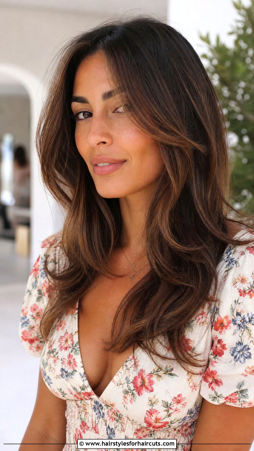 Face Framing Long Volume Layers - 25 long volume layer haircuts - 25 long volume layer haircuts