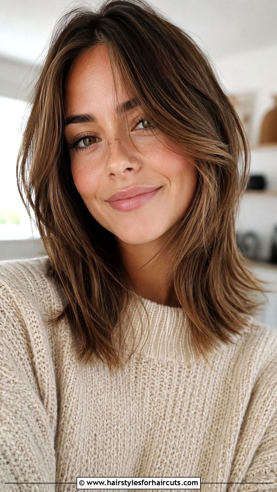 Face Framing Medium Haircut - 25 medium length haircuts for frizzy hair - 25 medium length haircuts for frizzy hair