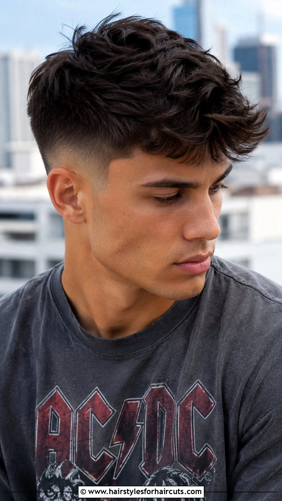 Fade With Messy Quiff Straight Hair - 25 fade haircuts straight hair - 25 fade haircuts straight hair