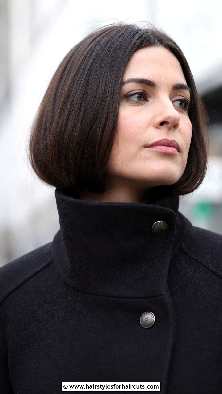 Faux Bob - 25 business hairstyles for women - 25 business hairstyles for women