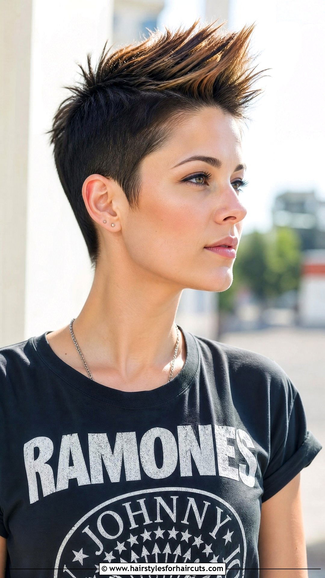 Faux Hawk Pixie - 25 short hairstyles thin fine hair - 25 short hairstyles thin fine hair